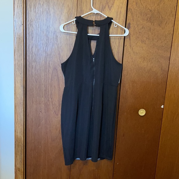 Black & Silver Halter Dress - Picture 2 of 9